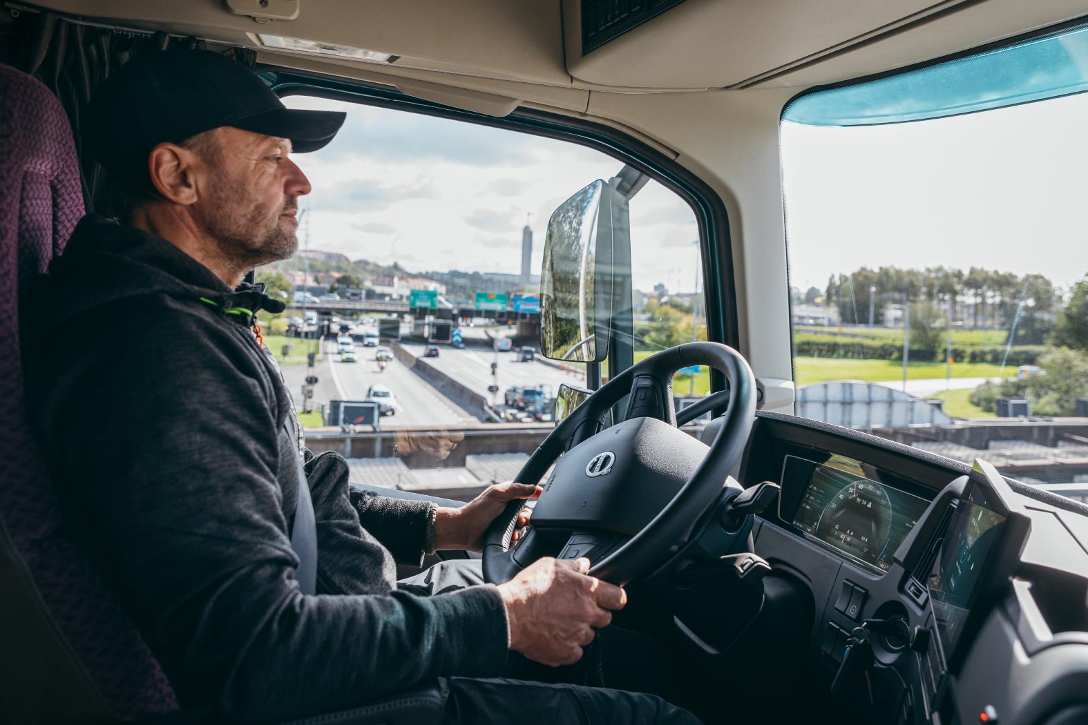 martoni lkw-transporte transportunternehmen sch&uuml;ttguttransporte massenguttransporte spedition logistik gnas steiermark &ouml;sterreich europa